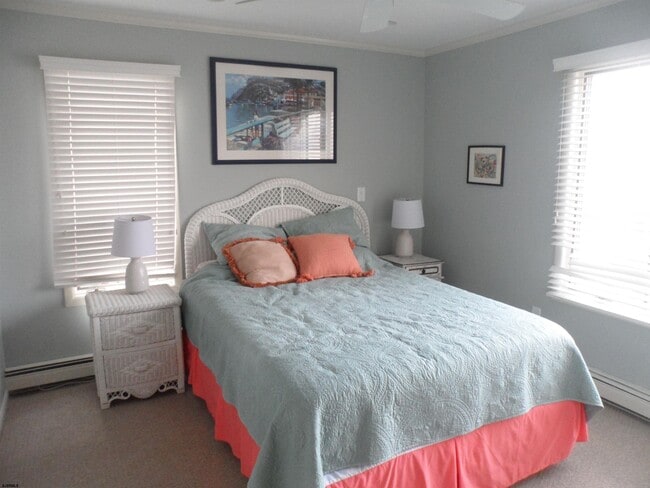 Building Photo - 9400 Ventnor Ave