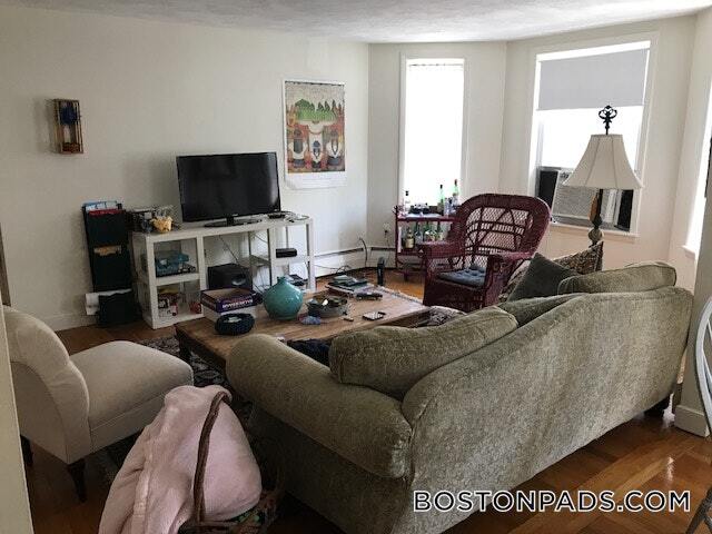 Building Photo - 312 Tappan St