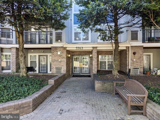 Building Photo - 5563 Seminary Rd