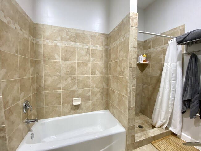 Building Photo - Four Bedroom Townhouse w/ Garage in Seagrass Station!