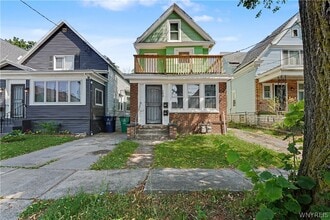 Building Photo - 104 French St