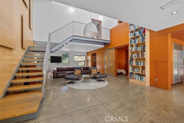 Building Photo - 604 33rd St