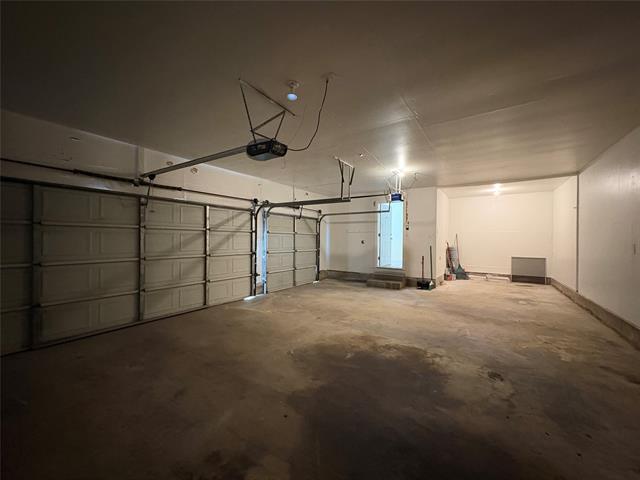 Building Photo - 615 Oak Forest Dr