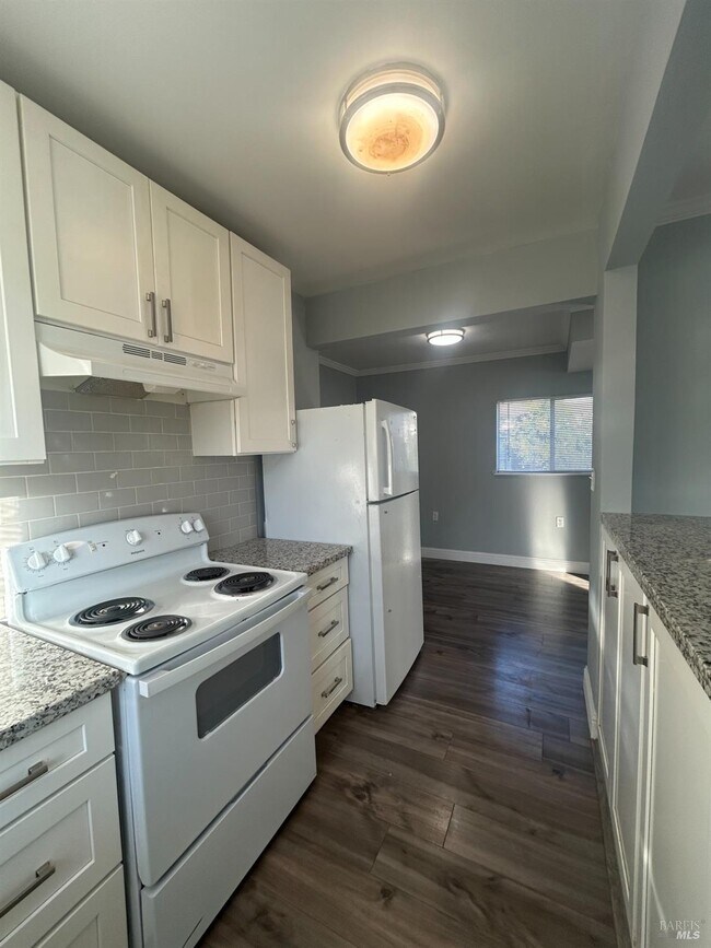 Building Photo - 900 Virginia St