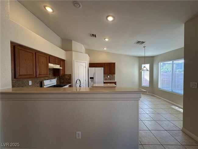 Building Photo - 2525 Torch Ave