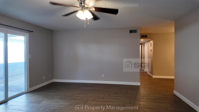 Building Photo - Newly remodeled 3 bedroom, 2 bath home.