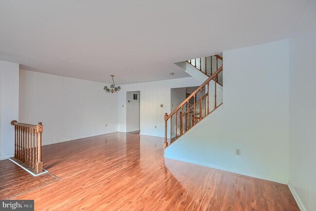 Building Photo - 8 Lambeth Bridge Ct
