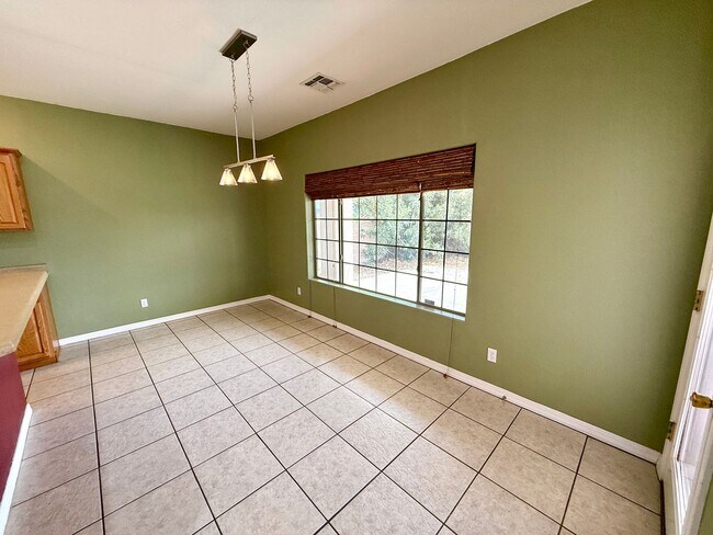 Building Photo - 2116 Roy Rogers Way