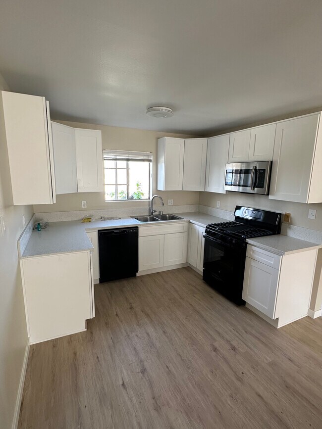 Building Photo - 500 S 3rd St