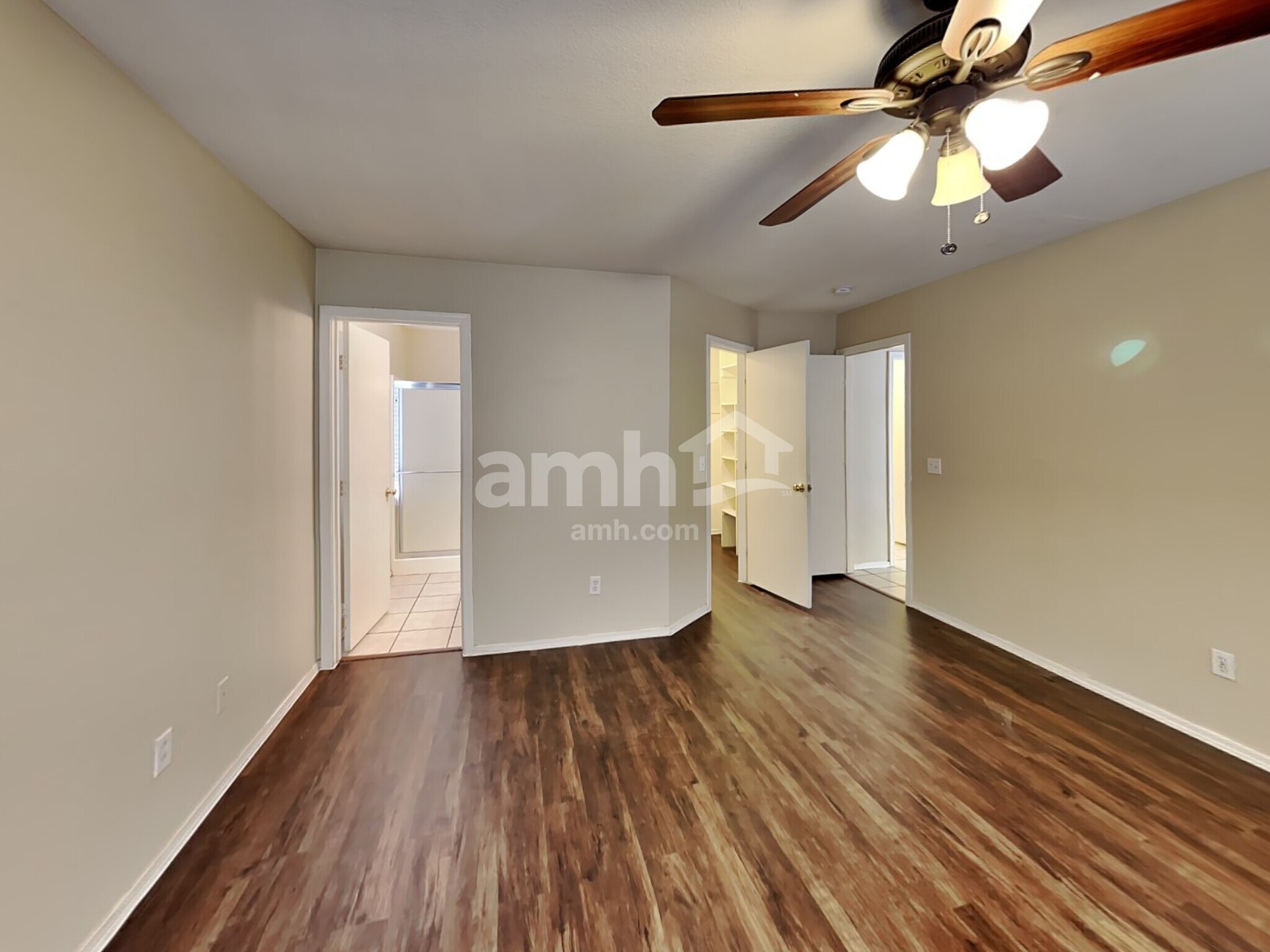Building Photo - 2256 E Hazeltine Way