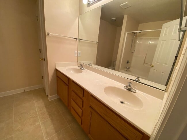 Building Photo - Look what I have for YOU