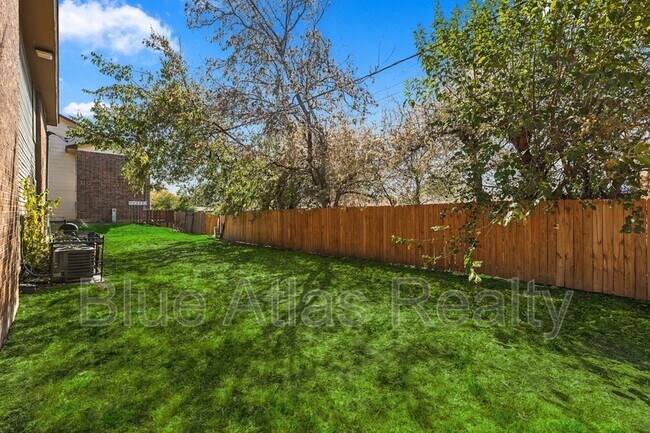 Building Photo - 5104 Herrick Ct