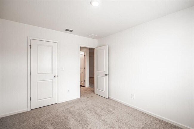 Building Photo - 243 Casteel Ln
