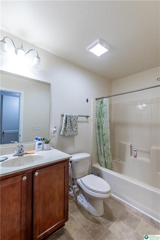 Building Photo - 2512 Gila Dr