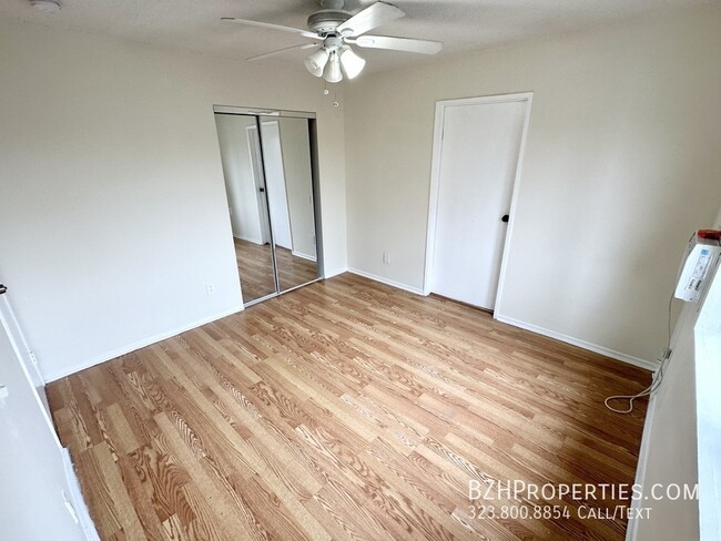 Building Photo - Newly Updated 2Bed 2Bath with Balcony!!!