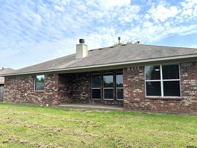 Building Photo - 11250 Derby Dr
