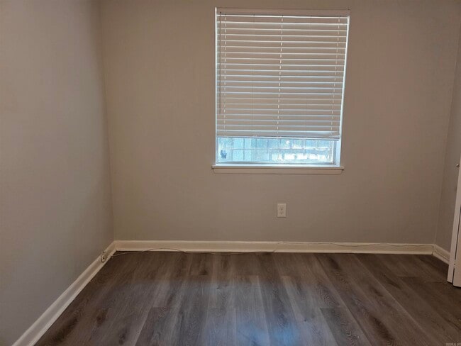 Building Photo - 9109 Tanya Dr