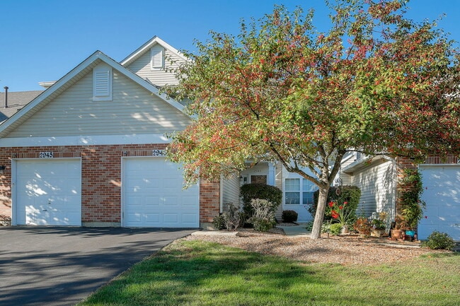 Primary Photo - 2943 Kentshire Cir