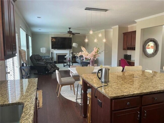 Building Photo - 2497 Allsborough Way