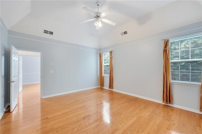 Building Photo - 5922 Brookmere Ct SE