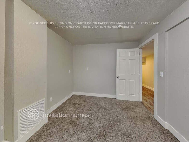 Building Photo - 720 Ancestra Dr