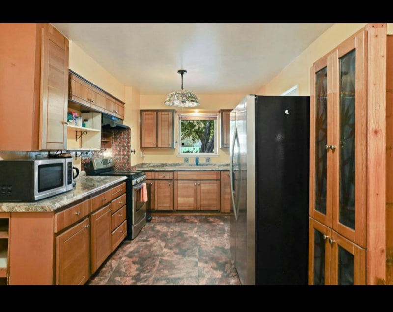 Building Photo - 2025 Ellison Dr