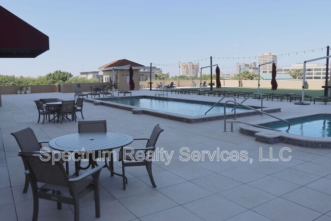 Building Photo - 1478 Riverplace Blvd