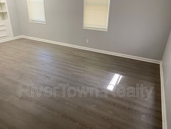 Building Photo - 1456 Paullus Ave