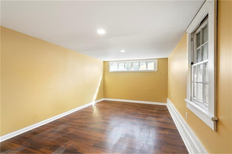 Building Photo - 724 Evelina St