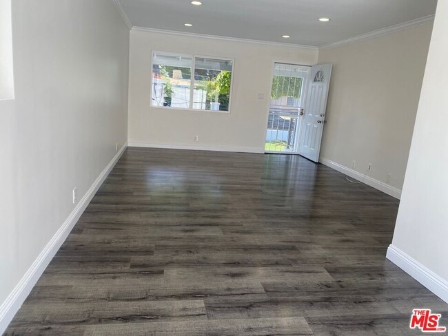 Building Photo - 6644 Atoll Ave