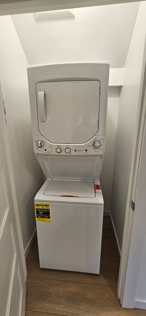 Building Photo - 2 Bedroom, 2 Bathroom Home for Rent in the...