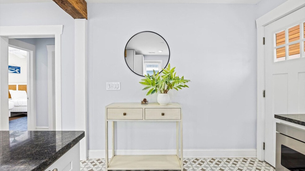 Building Photo - 54 Wesley Rd