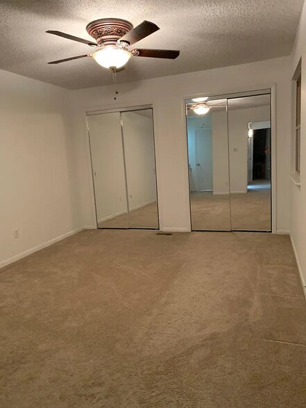 Building Photo - 2147 Whispering Sands Ln