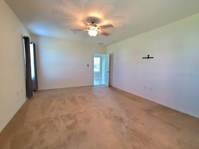 Building Photo - 3648 Pebble Terrace
