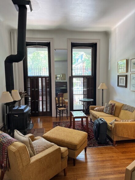 Building Photo - 3605 Hamilton St