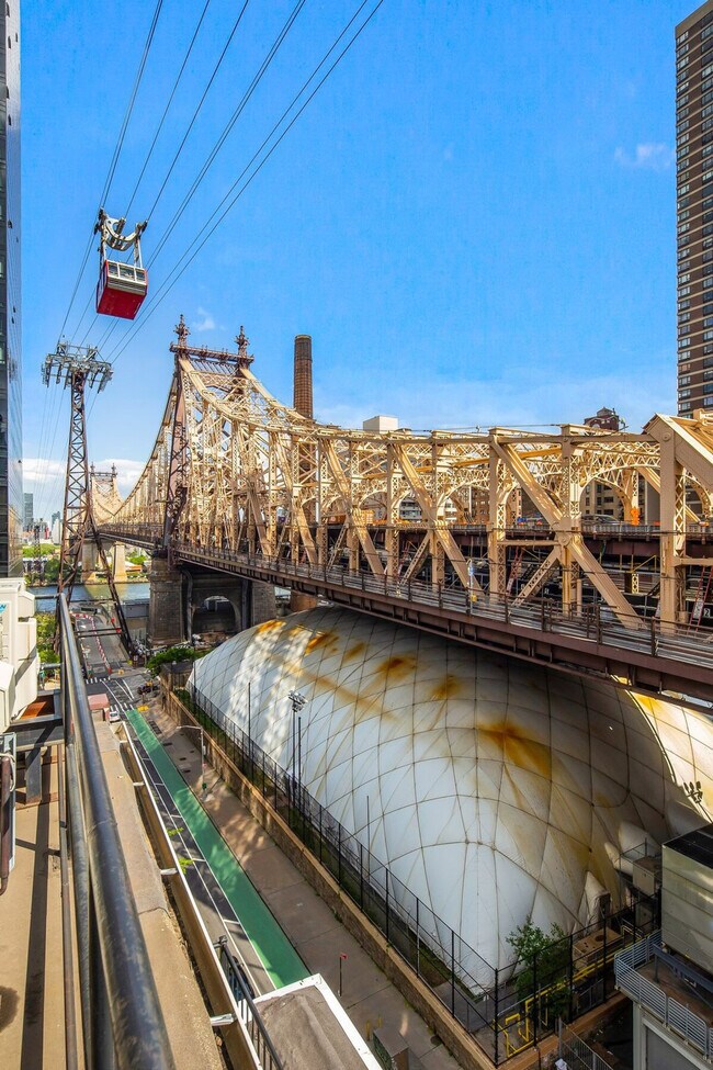 Building Photo - 30 NY-25