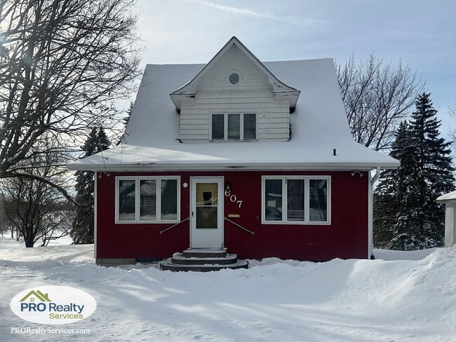 Building Photo - 4 Bedroom Home **50% off January or February's Rent with a January or February 2026 Move In**