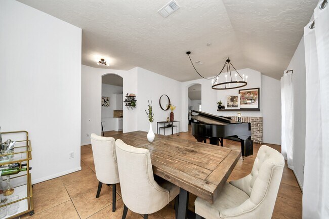 Building Photo - 7719 Malac Rd