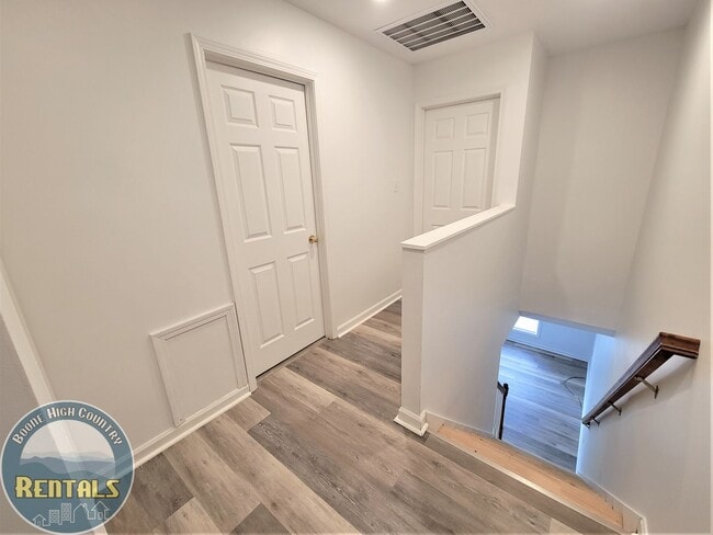 Building Photo - 186 Grandfather Farms Rd