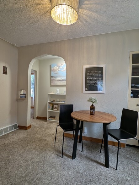 Building Photo - 601 N Front St