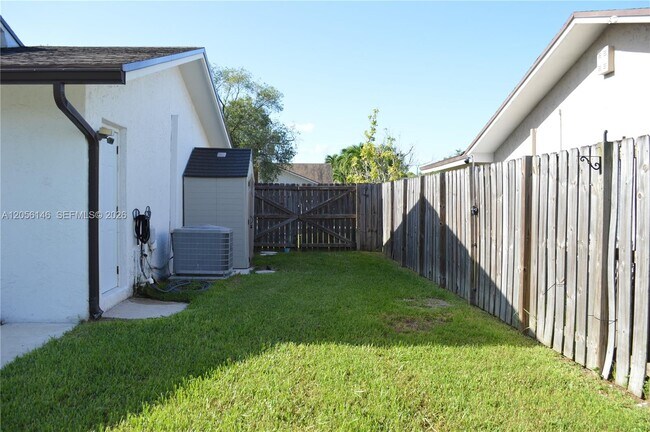 Building Photo - 13304 SW 102nd Terrace