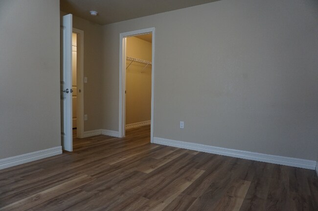 Building Photo - 1611 Jennifer St