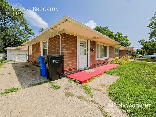 Building Photo - 1147 East Brockton-