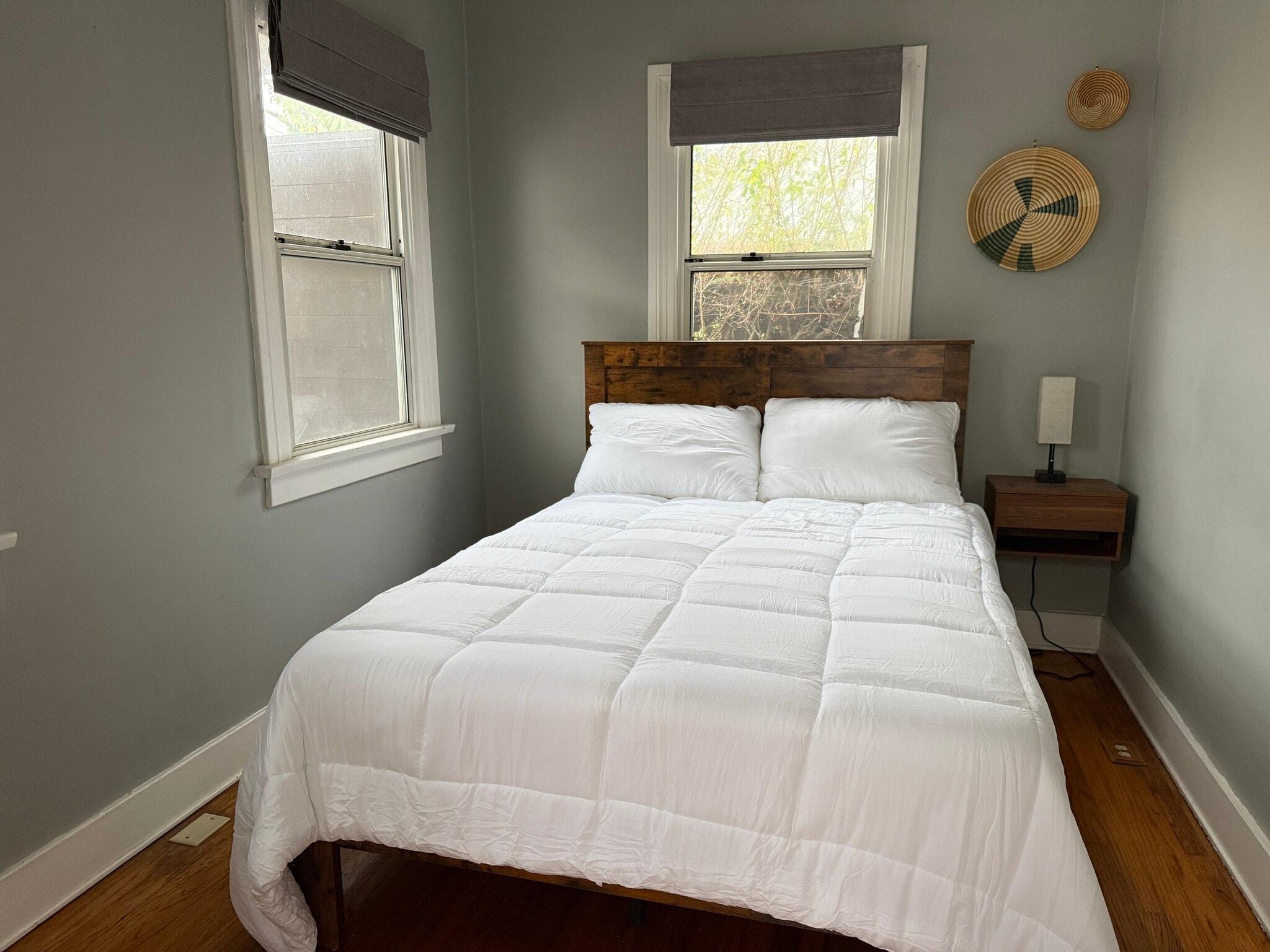 Building Photo - 1137 Keniston Ave