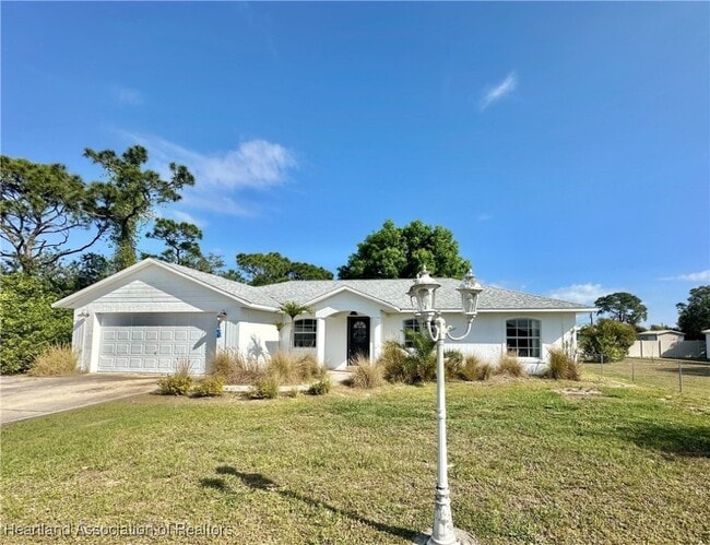 Primary Photo - 2924 Thunderbird Rd