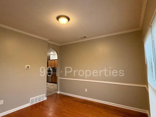 Building Photo - 3777 Pavilion Cir