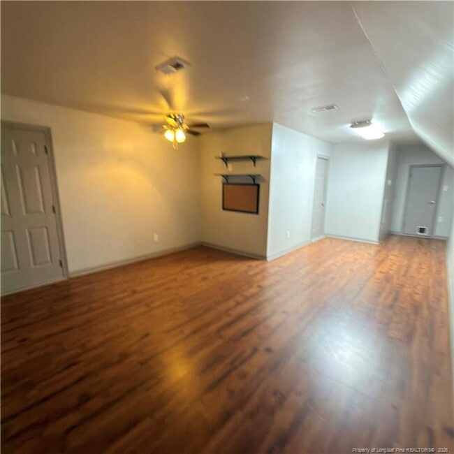 Building Photo - 3686 Linden Rd