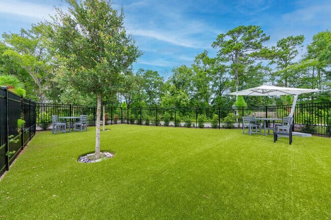 Building Photo - 11830 Buckfield Cir