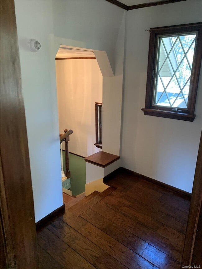 Building Photo - 25 Alden Pl