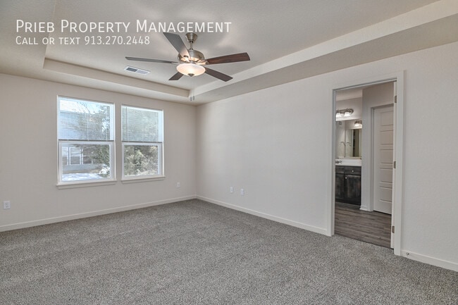 Building Photo - 3217 N 103rd Pl